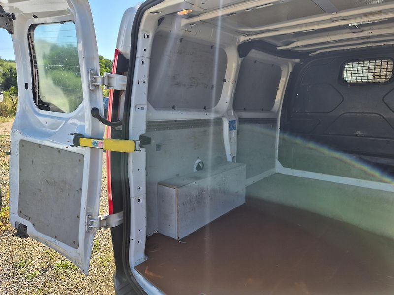 Ford Transit Custom (2013) 2.2Tdci 92Kw L1H1 klima - fotka 16 z 17