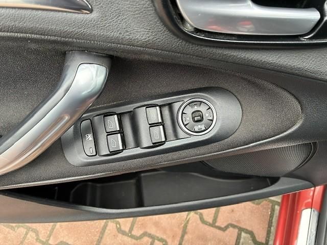 Ford S-MAX 129 kW, ODPOČET DPH - fotka 15 z 17