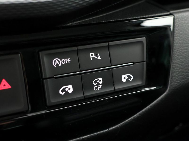 Volkswagen Multivan 2,0 TDI DSG Generation Six DPH - fotka 27 z 35