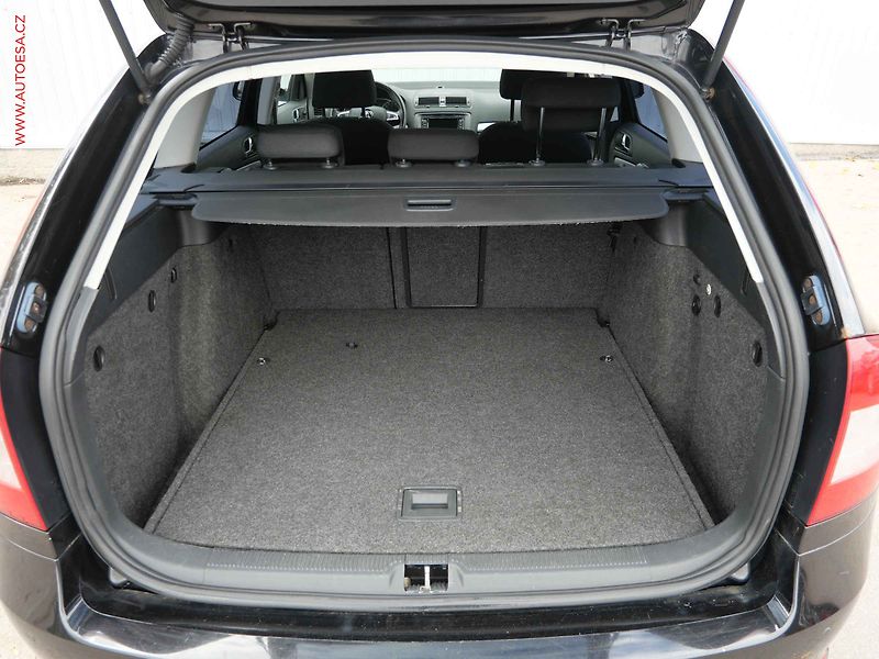 Škoda Octavia (2009) 1.9 TDi, Ambiente - fotka 7 z 24