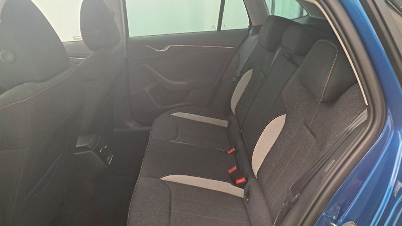 Škoda Scala (2025) Top Selection 1,0 TSI 85 kW - fotka 11 z 23