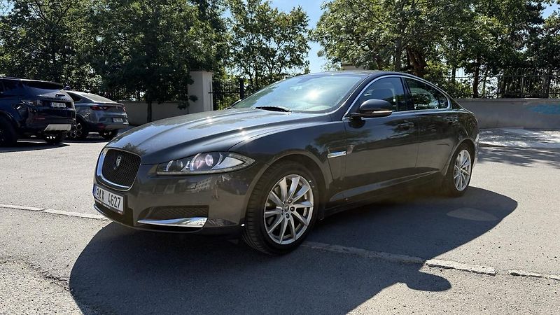 Jaguar XF (2012) 3.0D, X250 Facelift - fotka 1 z 18