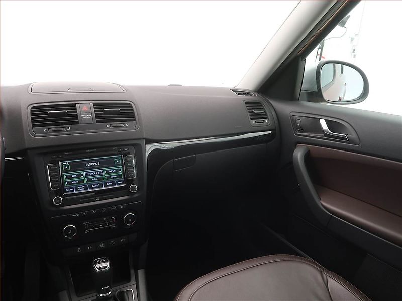 Škoda Yeti (2014) Laurin&Klement 2.0 TDI, 4X4 - fotka 8 z 18