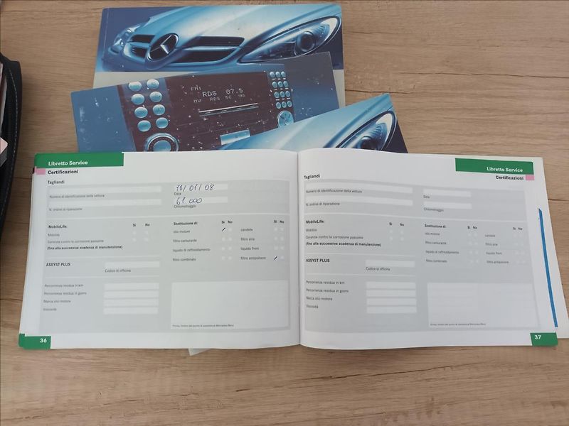 Mercedes-Benz SLK 1,8 200 KOMPRESSOR,120KW - fotka 33 z 33