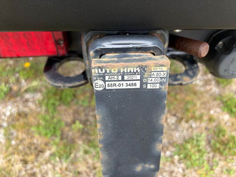 Dodge RAM (2020) 2500 6,4 L HEMI LIFTED - fotka 16 z 48