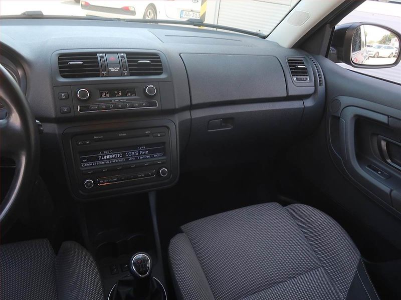 Škoda Fabia (2013) Sport 1.6 TDI, Serv.kniha - fotka 8 z 14