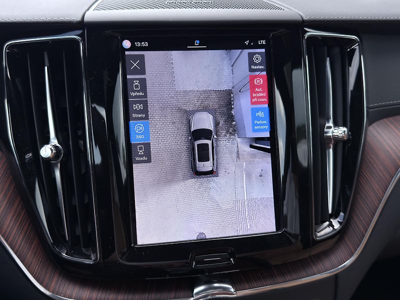 Volvo XC60 T8 AWD ULTRA BRIGHT *+ kola - fotka 36 z 59