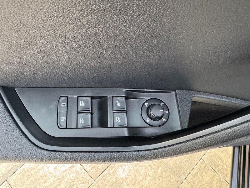 Škoda Superb (2018) 2,0 TDI 110 KW DSG STYLE - fotka 29 z 30