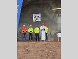 Na portálu Dolní Radechová proběhlo slavnostní požehnání svaté Barbory – patronky horníků, a tím i oficiální zahájení ražby tunelu, který je součástí stavby I/33 Náchod – obchvat.