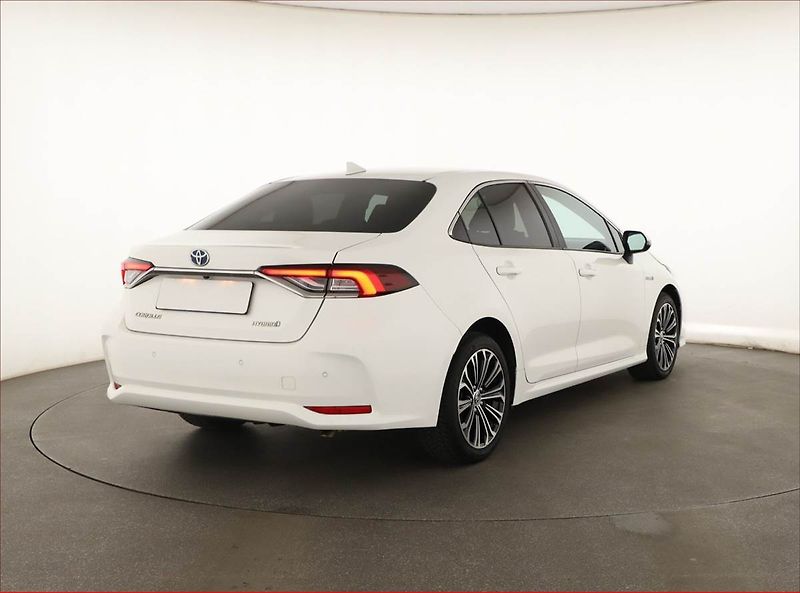 Toyota Corolla (2021) Comfort 1.8 Hybrid - fotka 5 z 16