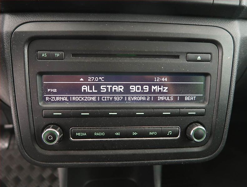 Škoda Roomster (2014) 1.2 TSI, po STK, Tažné - fotka 12 z 16