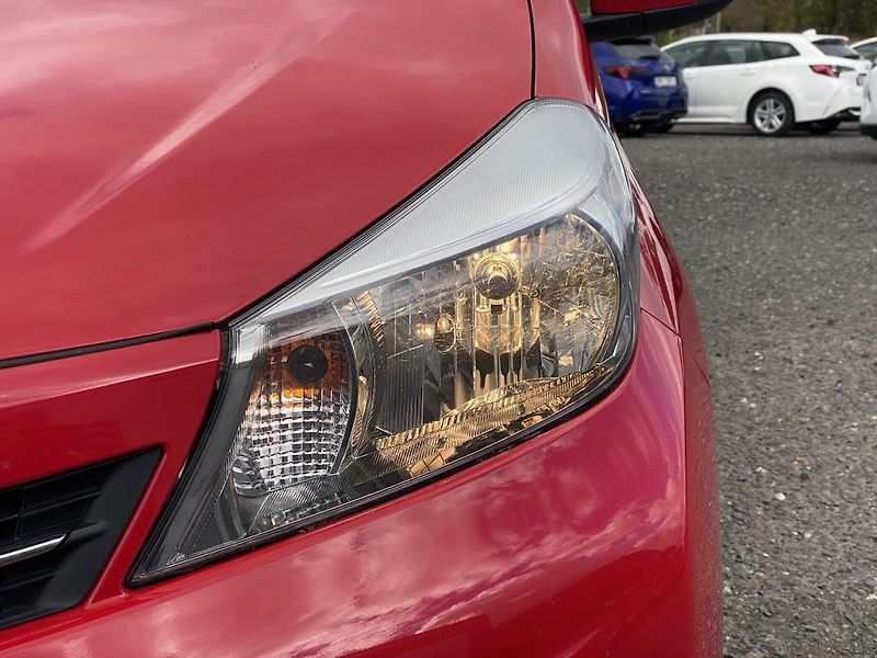 Toyota Yaris 1.33i, ČR, Active, manual - fotka 8 z 24