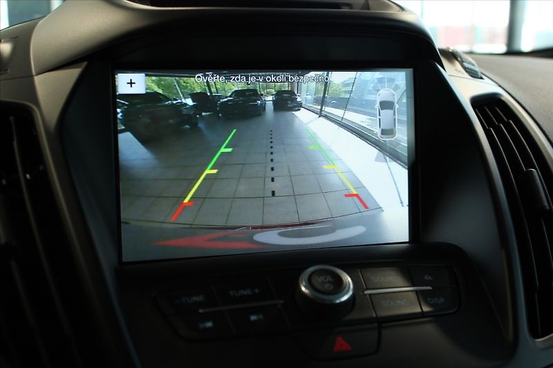 Ford Kuga TDCi AWD ST-Line - fotka 19 z 31