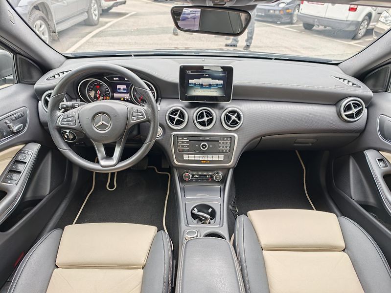 Mercedes-Benz Třídy A A220cdi 4Matic, CZ, 1.maj - fotka 21 z 31