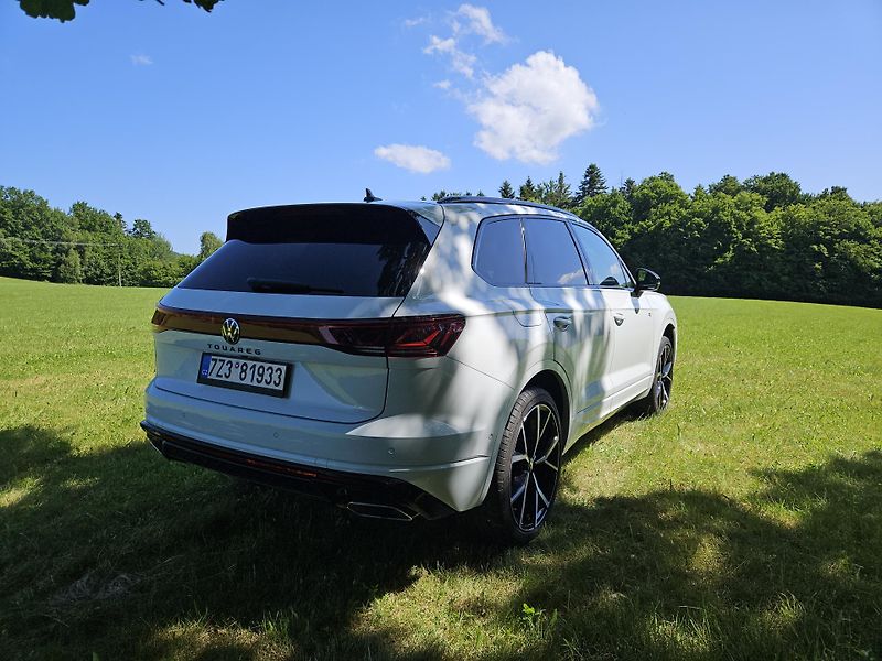 Volkswagen Touareg (2025) záruka 5 let Rline MAXI VÝBAVA - fotka 4 z 14