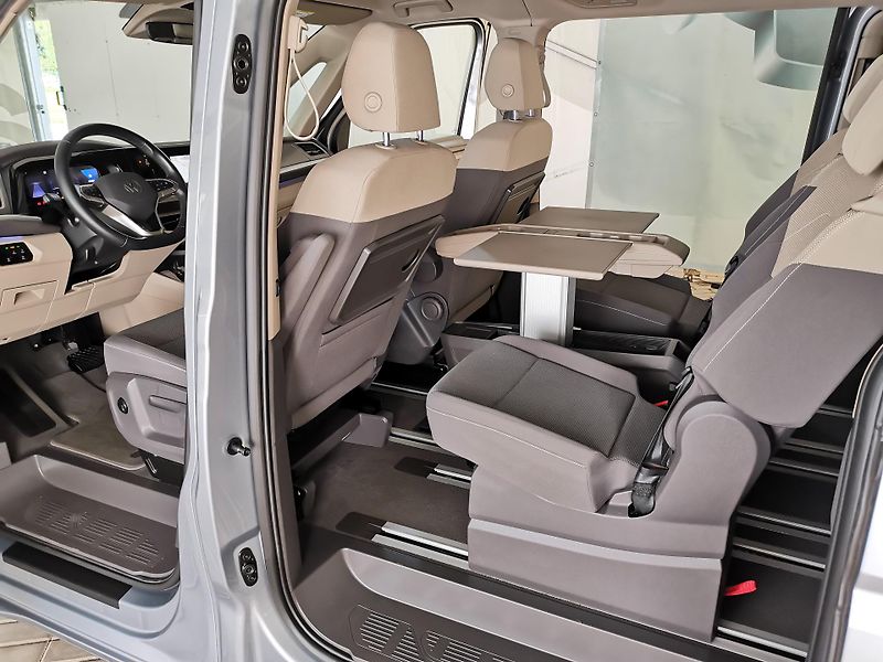 Volkswagen Multivan (2023) LED ACC WEBASTO EL.DVEŘE LANG - fotka 12 z 28