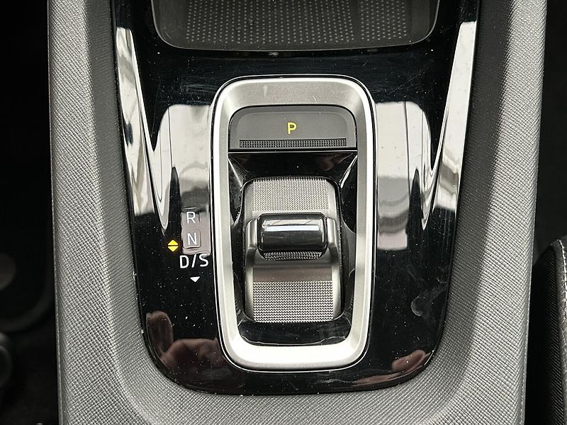 Škoda Octavia 2.0 TDI SportLine - fotka 24 z 29