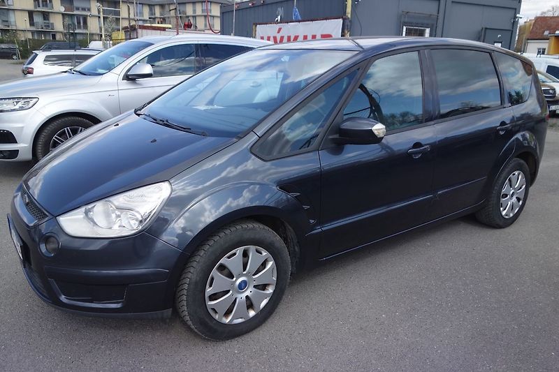 Ford S-MAX 2,0TDCi 96kW .Zachovalý ! - fotka 2 z 19