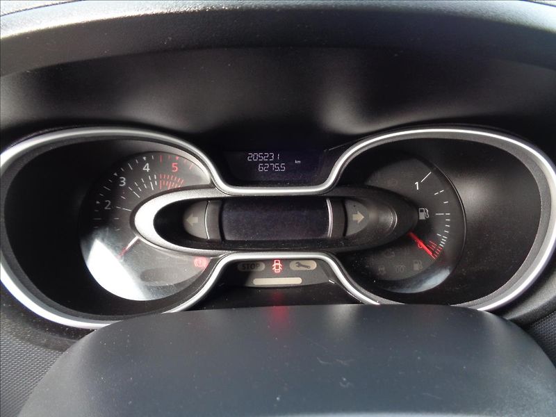 Renault Trafic 2,0   automat - fotka 11 z 15