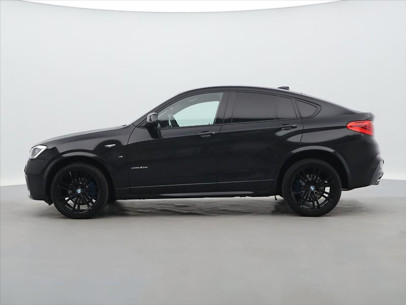 BMW X4 3,0 30d xDrive M Sport Shadow - fotka 4 z 32
