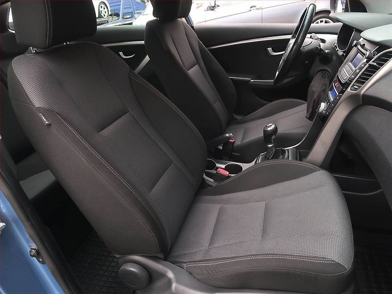 Hyundai i30 (2014) 1.6 CRDi, Tempomat - fotka 9 z 15