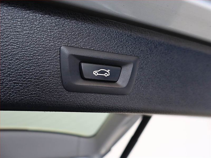 BMW X3 (2013) xDrive20d, 4X4, Automat - fotka 19 z 19