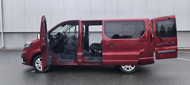 Renault Trafic (2022) - fotka 18 z 19