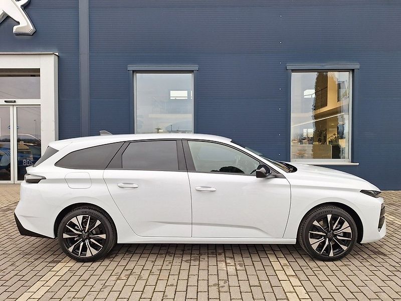 Peugeot 308 (2025) SW ALLURE Hybrid 145 e-DCS6 - fotka 6 z 19