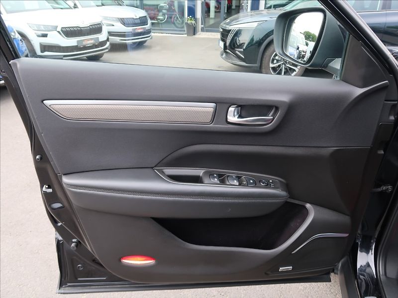Renault Koleos 2,0 dCi,130kW,Initiale,4x4,DPH - fotka 23 z 32