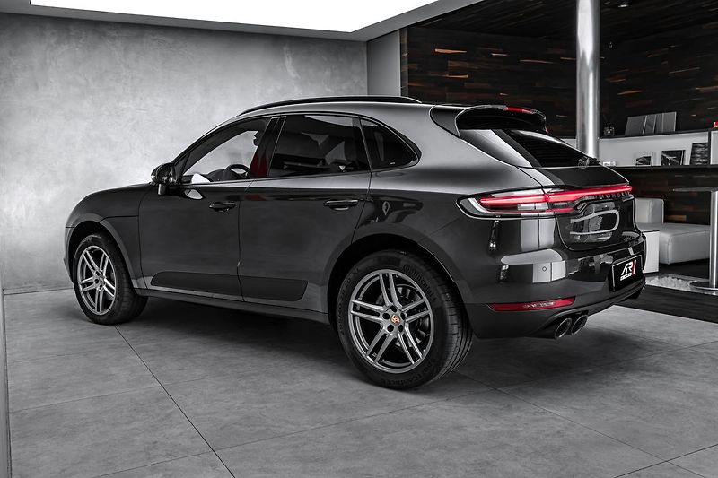 Porsche Macan S Sport Chrono Vzduch - fotka 7 z 23