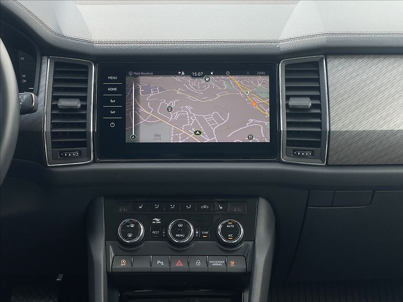 Škoda Kodiaq 2,0 TDI DSG Style NAVI+ACC - fotka 11 z 21