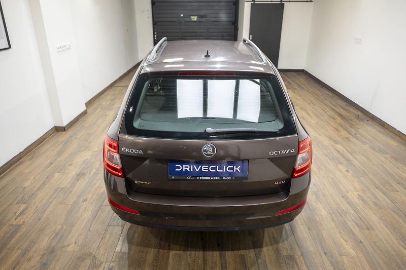 Škoda Octavia 2.0 TDI 110 kW 4x4 - fotka 5 z 35
