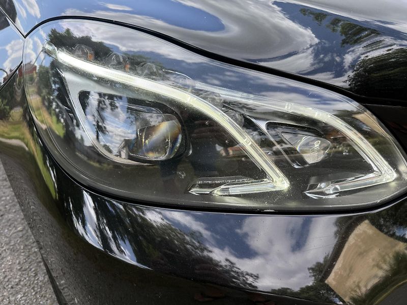 Mercedes-Benz Třídy E 220D  BlueTec 4MATIC TAŽNÉ - fotka 28 z 33