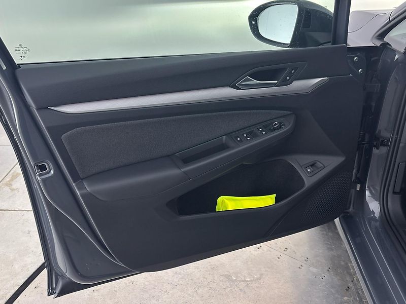 Volkswagen Golf (2025) Hatchback - fotka 13 z 28