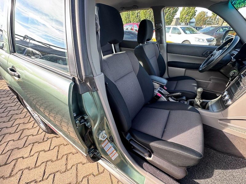 Subaru Forester (2005) 4X4 2,0i 116 KW TAŽNÉ - fotka 31 z 43