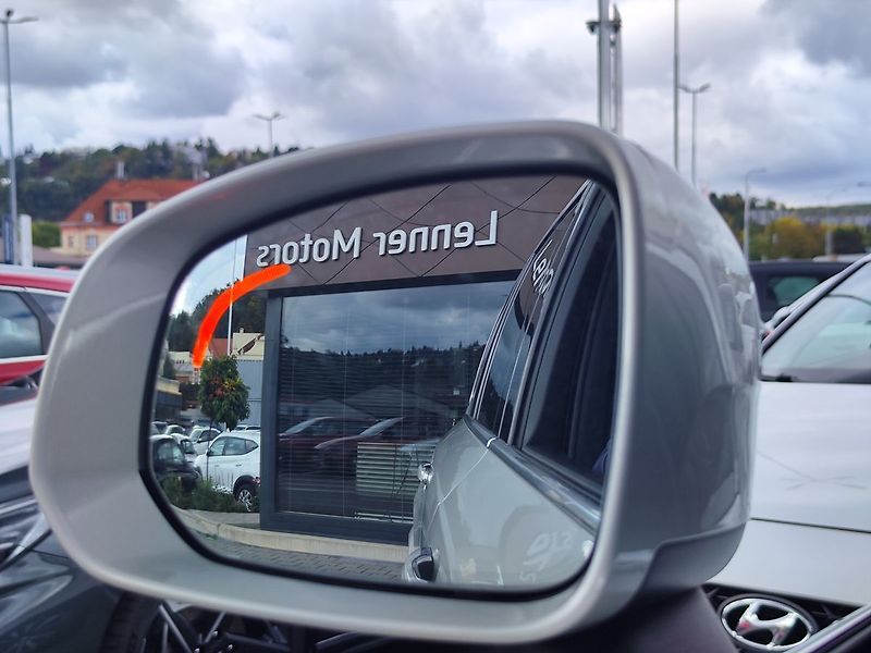 Volvo XC90 B5 2.0/173kW Inscription AT 4x - fotka 21 z 44