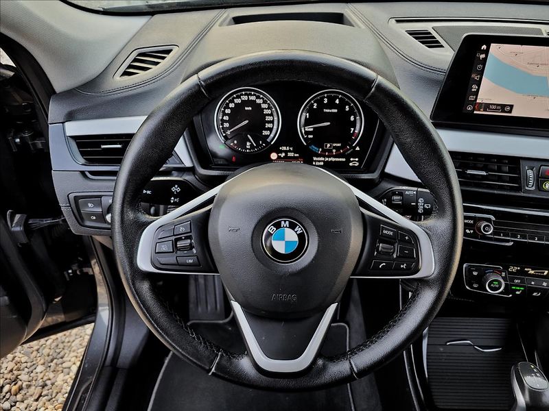 BMW X2 xDrive25e,4x4,navi,kůže - fotka 20 z 50