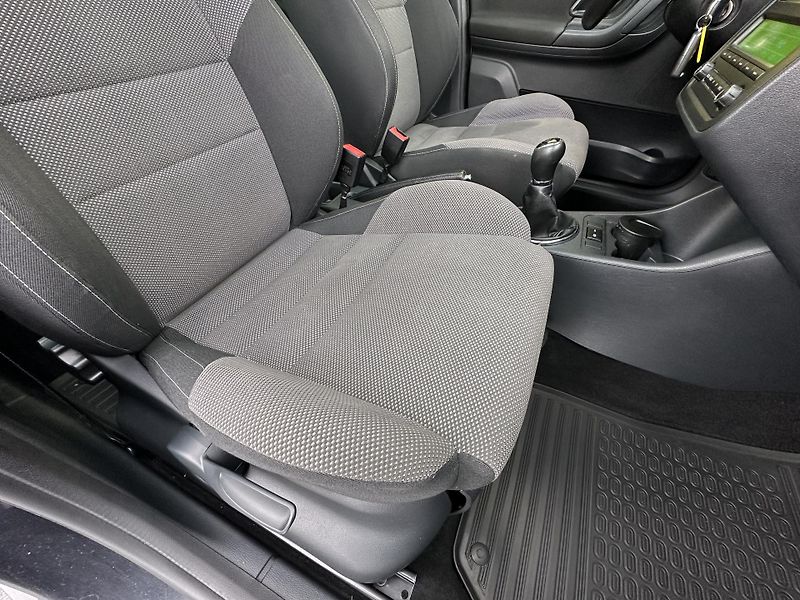 Škoda Roomster (2013) SCOUT 1.2TSI/63kW AC * 2.Maj.  - fotka 16 z 33