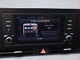 Kia Sportage (2022) 1.6 T-GDI - náhled 18