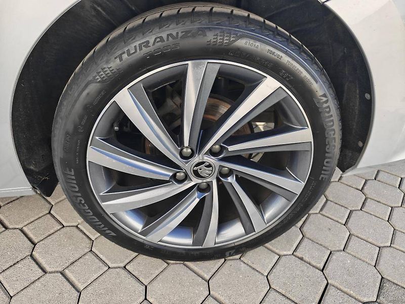 Škoda Octavia Style 7DSG 2,0TDI - fotka 21 z 23