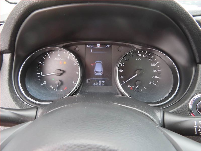 Nissan Qashqai (2017) N-Connecta 1.2 DIG-T, Automat - fotka 11 z 24