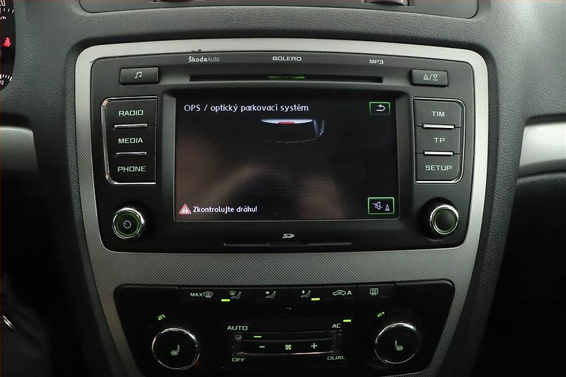 Škoda Octavia (2012) 1.6 TDI, Automat, Tempomat - fotka 14 z 18