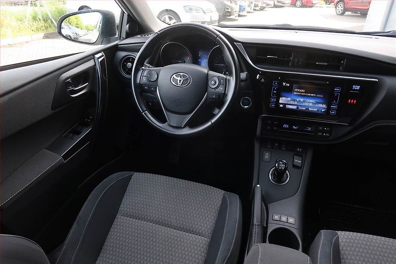 Toyota Auris (2018) Base Hybrid, Automat - fotka 7 z 18