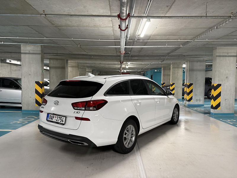 Hyundai i30 (2021) 1.0 T-GDI Comfort automat - fotka 5 z 20