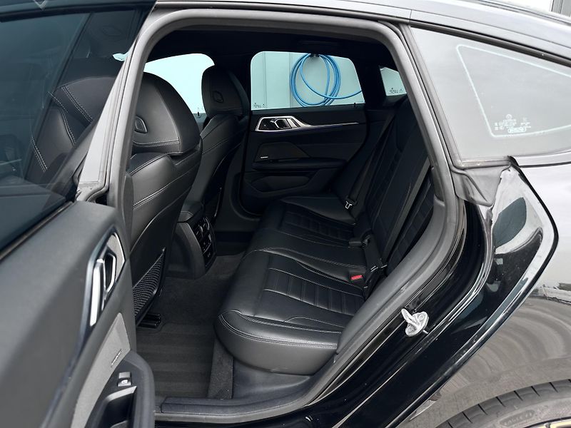 BMW Řada 4 M440i xDrive GranCoupé - fotka 8 z 29