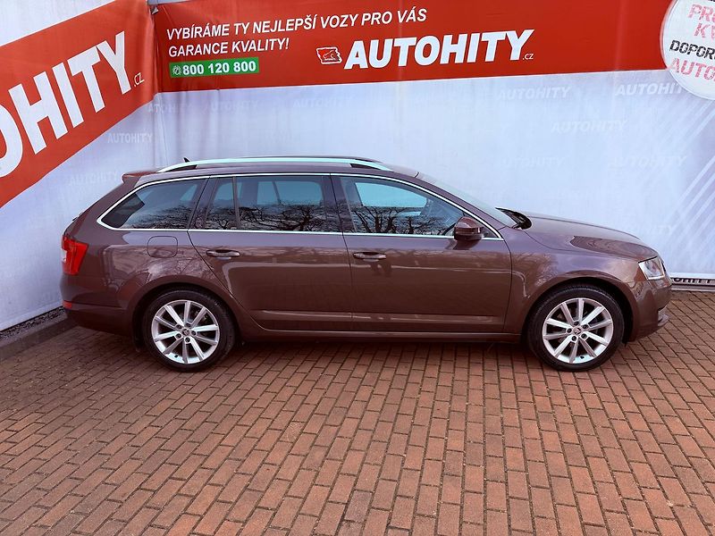 Škoda Octavia 2.0 TDi Style - fotka 5 z 26