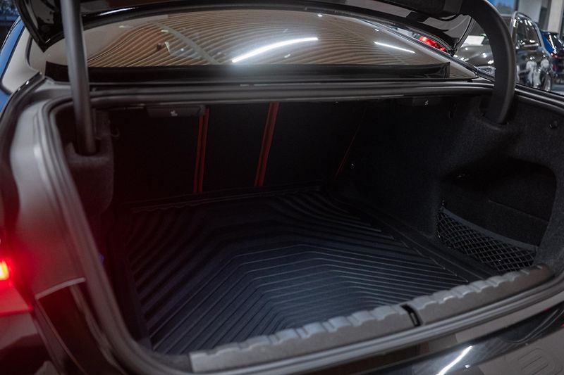 BMW M4 (2022) COMPETITION xDrive  - fotka 39 z 39