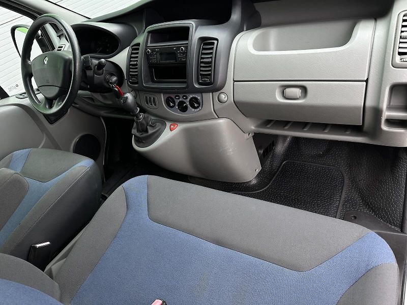 Renault Trafic 2.0dCi 90PS L1-H1 6RM CHLAĎÁK - fotka 18 z 27