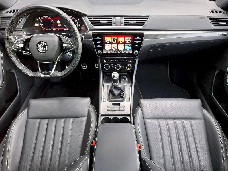 Škoda Superb (2023) Sportline 1.5TSi 110kW - fotka 5 z 35