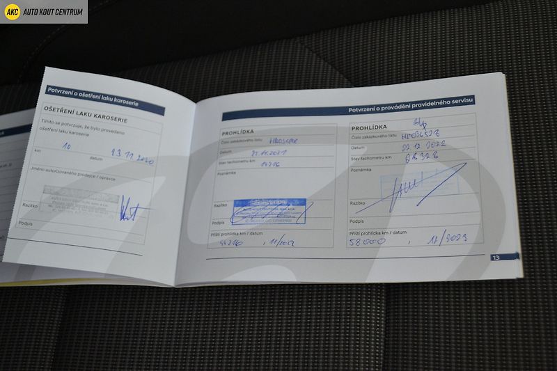 Hyundai i30 WG 1,5I MT COMFORT ALU16 - fotka 40 z 44